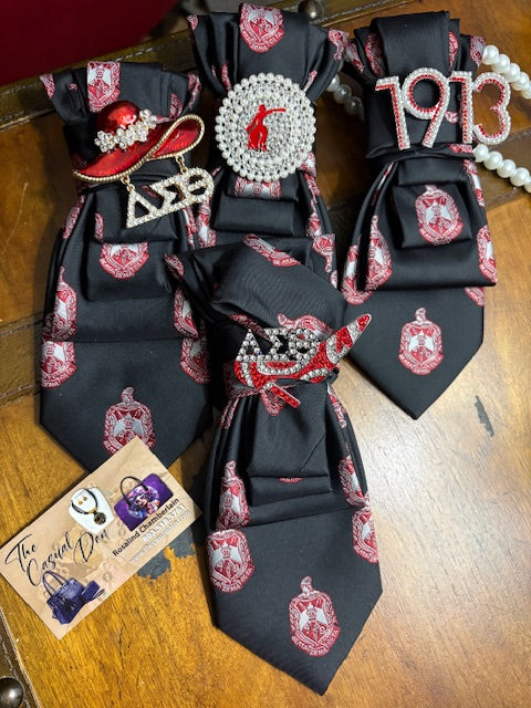 Black Crest Delta Tie