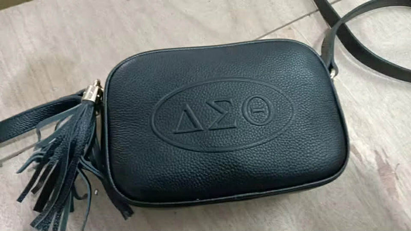 The Pebble Crossbody